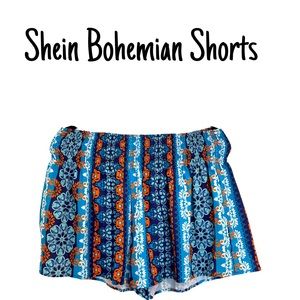 Shein Bohemian Airy Short Sz Medium are in Excellent Condition